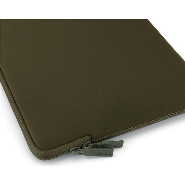 Pipetto-Classic-Fit-Sleeve-pouzdro-pro-MacBook-14-13-tmave-zelene