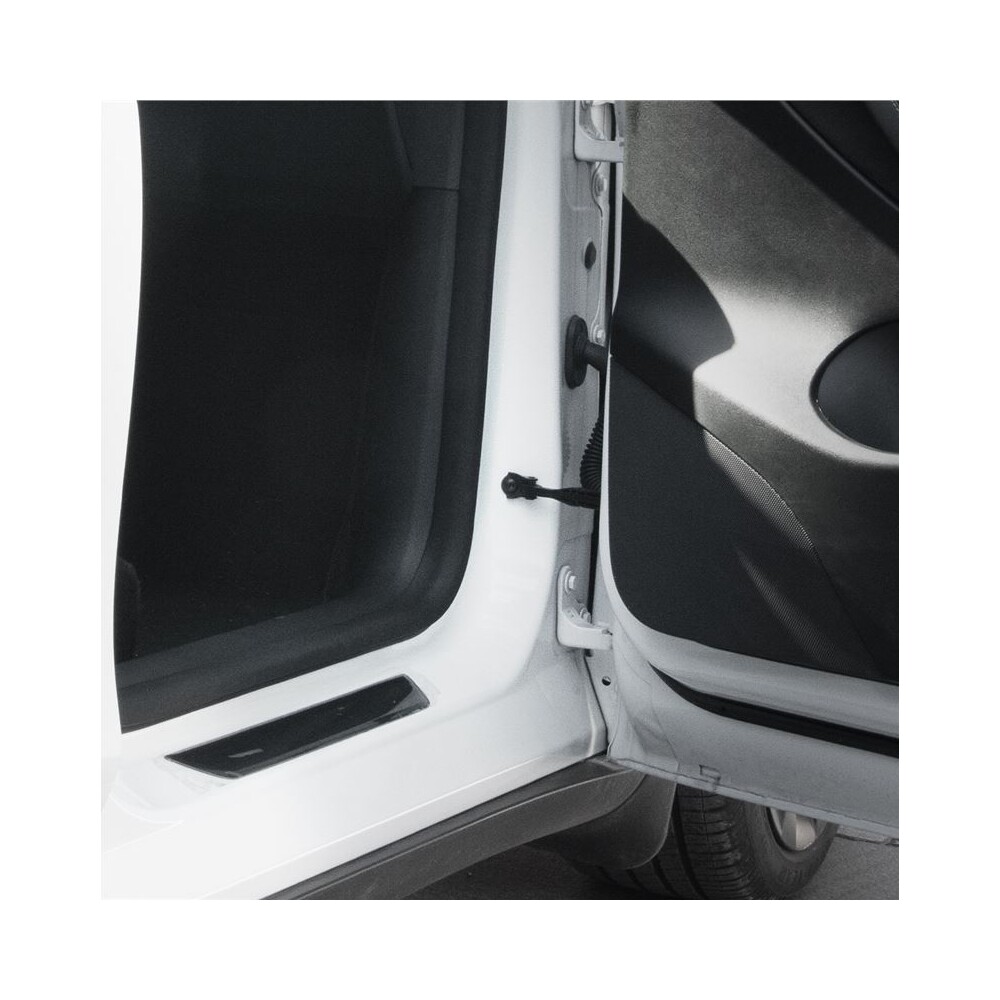 Spigen-Door-Lock-Cover-kryt-zamku-dveri-Tesla-Model-Y-3-cerna
