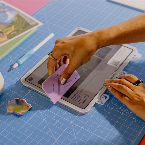 Paperlike-Screen-Protector-3-folie-na-psani-a-kresleni-iPad-Air-11-2024-2025-2026-2-ks