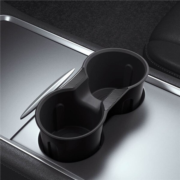 Spigen-Center-Console-Cup-Holder-Insert-Relaxed-Grip-vlozky-do-drzaku-napoju-Tesla-Model-Y-3