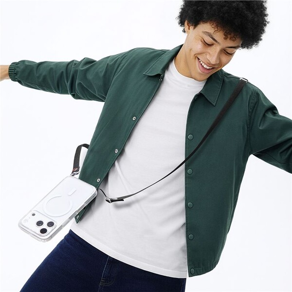 Spigen-Crossbody-Lanyard-Strap-DA30L-univerzalni-popruh-cerny