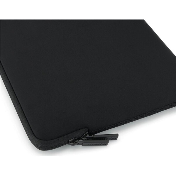 Pipetto-Classic-Fit-Sleeve-V2-pouzdro-pro-MacBook-14-13-cerne