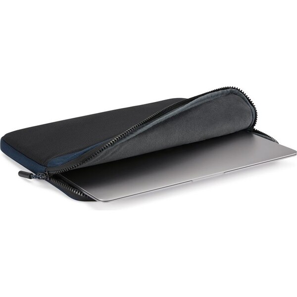 Pipetto-Expand-Sleeve-pouzdro-MacBook-Pro-14-MacBook-Air-13-6-tmave-modre