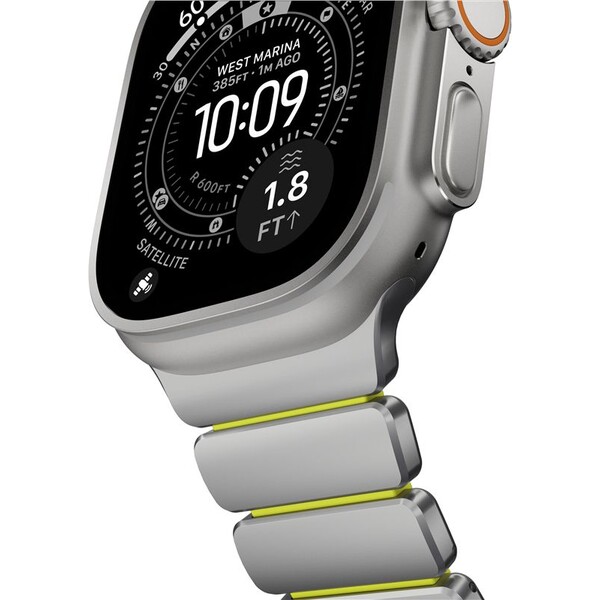 Nomad-Stratos-Band-FKM-reminek-Apple-Watch-45-46-49mm-Natural-Titanium-Volt