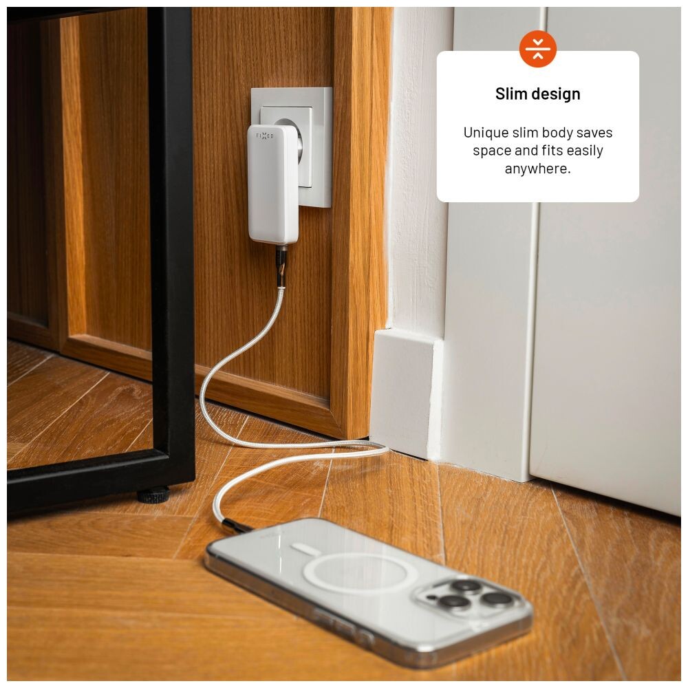 FIXED-Slim-Traveller-GaN-cestovni-nabijecka-s-2x-USB-C-a-adaptery-45W-bila