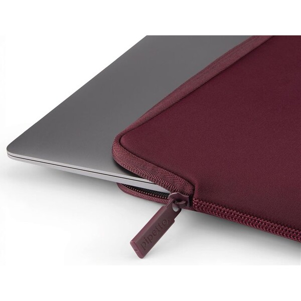 Pipetto-Classic-Fit-Sleeve-pouzdro-pro-MacBook-14-13-burgundy