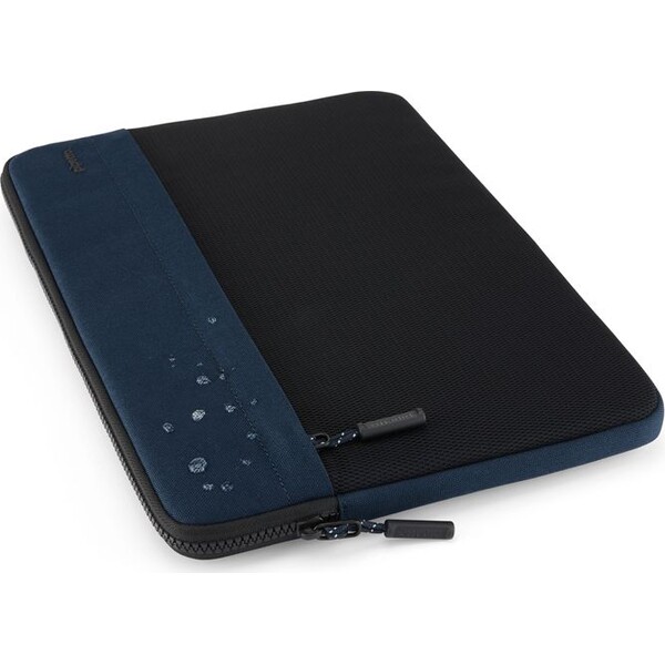 Pipetto-Expand-Sleeve-pouzdro-MacBook-Pro-14-MacBook-Air-13-6-tmave-modre