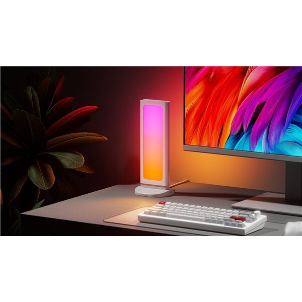Nanoleaf-Pegboard-Desk-Dock-stolni-dokovaci-stanice-bila