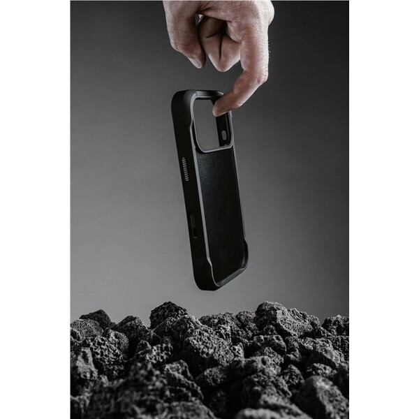 Nomad-Rugged-Leather-Case-Horween-MagSafe-kozeny-kryt-iPhone-17-Pro-Black