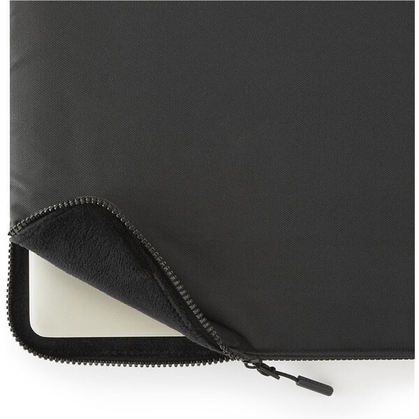 Pipetto-Classic-Organiser-Sleeve-pouzdro-pro-Macbook-13-14-cerny