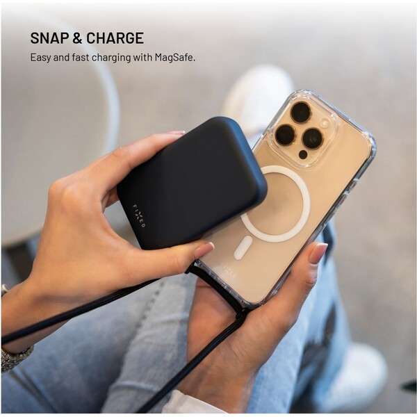 FIXED-MagPure-Neck-kryt-s-cernou-snurkou-na-krk-pro-Apple-iPhone-17-Pro-Max