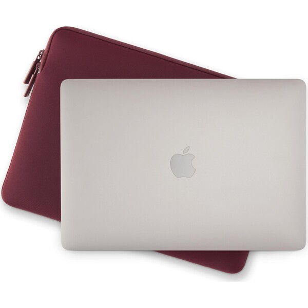Pipetto-Classic-Fit-Sleeve-pouzdro-pro-MacBook-Neo-13-burgundy