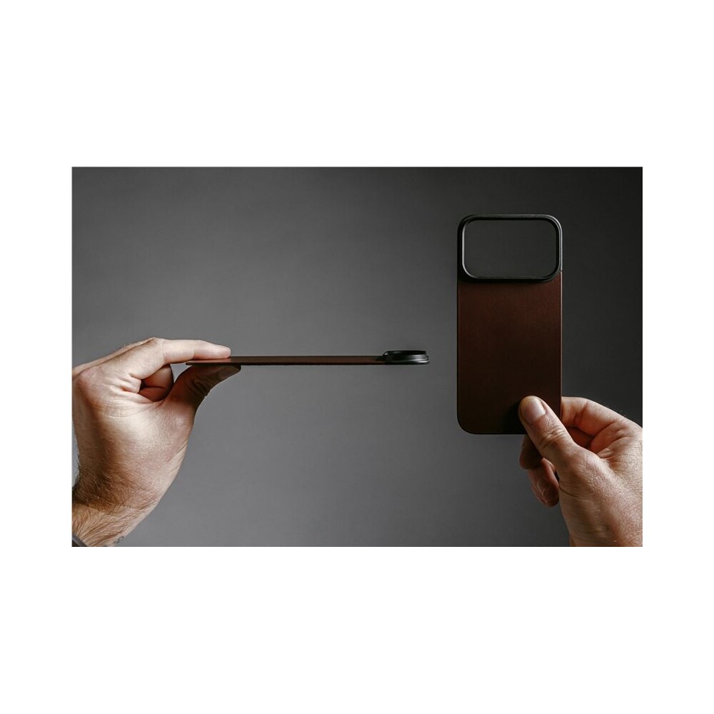 Nomad-Magnetic-Leather-Back-Horween-Magsafe-kozeny-kryt-iPhone-17-Pro-Max-Rustic-Brown