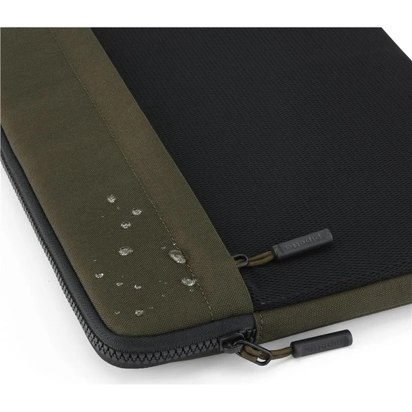 Pipetto-Expand-Sleeve-pouzdro-MacBook-Pro-14-MacBook-Air-13-6-tmave-zelene
