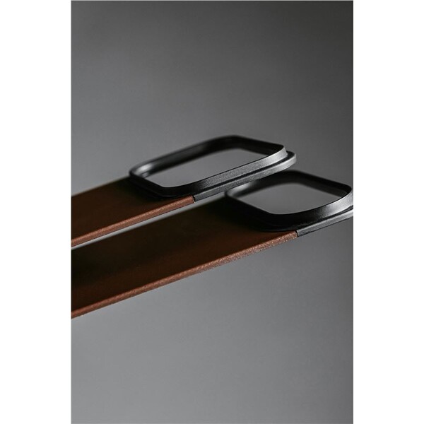 Nomad-Magnetic-Leather-Back-Horween-Magsafe-kozeny-kryt-iPhone-17-Pro-Black