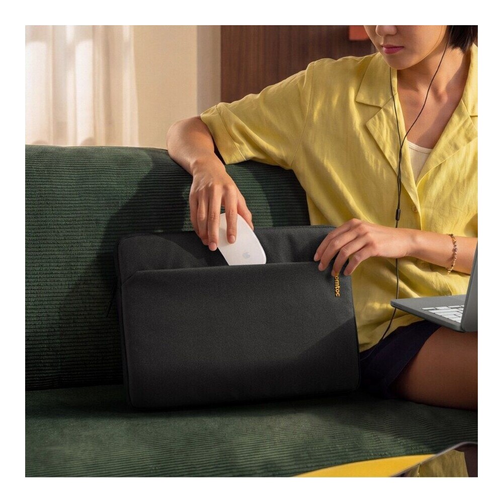 tomtoc-Light-A18-sleeve-pouzdro-13-MacBook-Neo-cerne