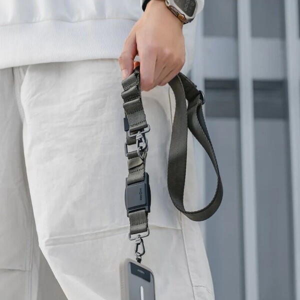 MagEasy-Utility-Strap-Lanyard-25mm-univerzalni-popruh-Starlight