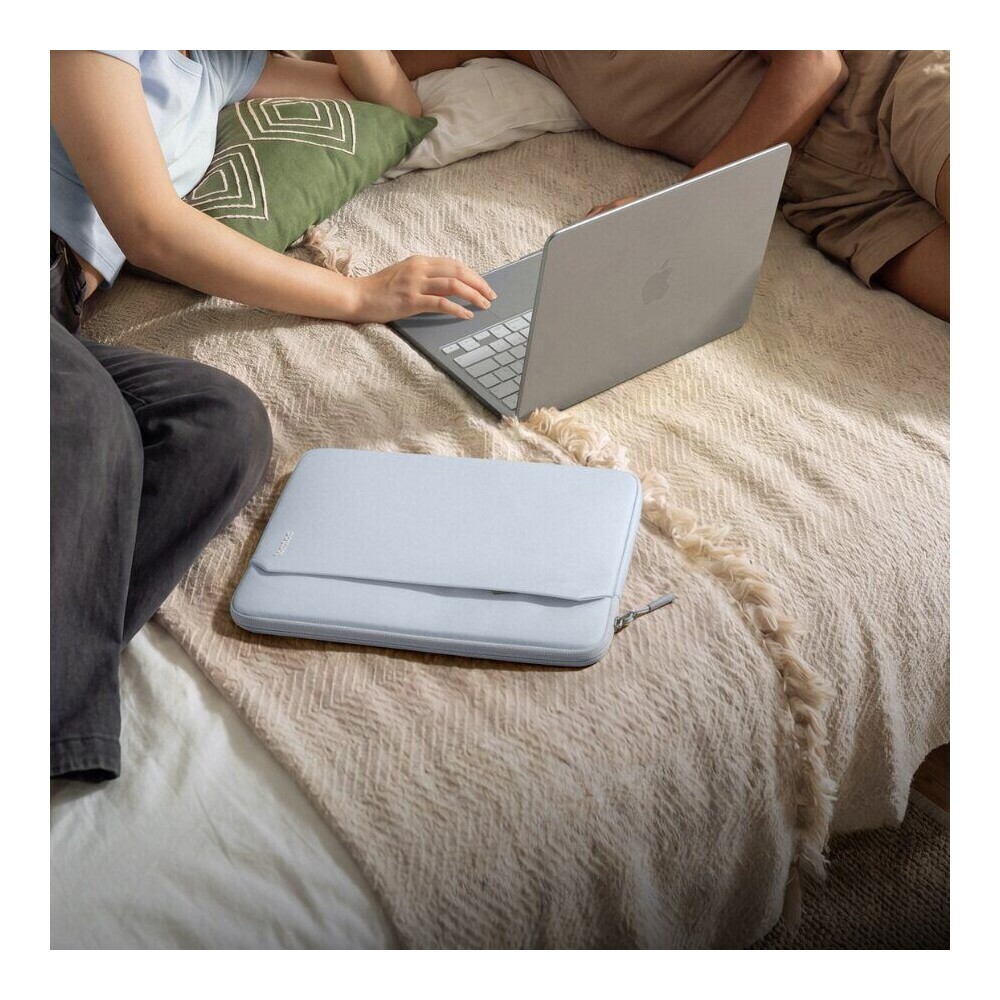 tomtoc-Light-A18-sleeve-pouzdro-13-MacBook-Neo-svetle-modre