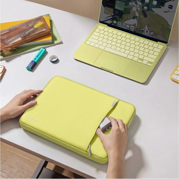 tomtoc-Defender-A13-sleeve-pouzdro-13-MacBook-Neo-zlute