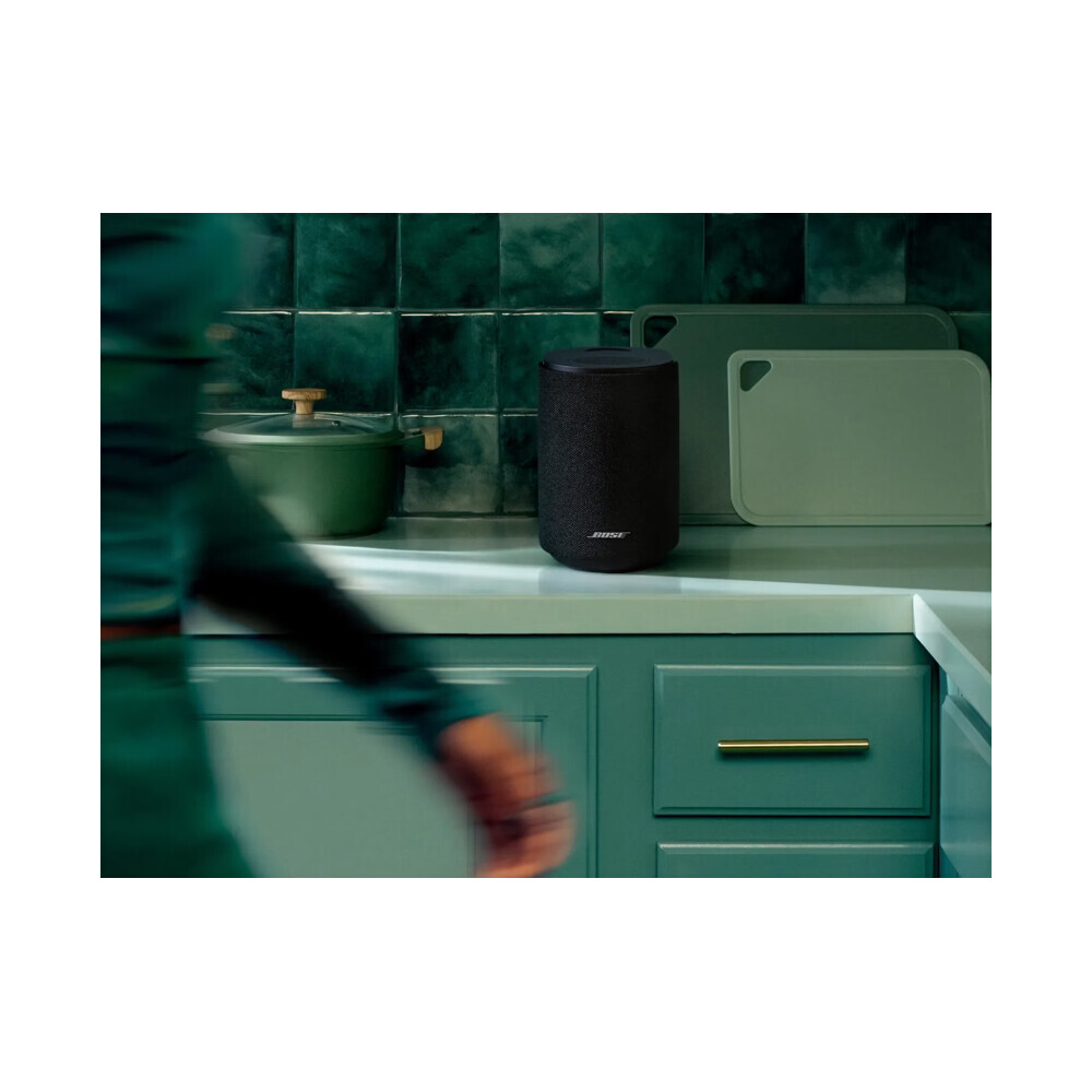 Bose-Lifestyle-Ultra-Speaker-reproduktor-cerny