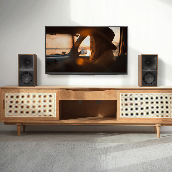 Klipsch-The-Sevens-aktivni-reproduktory-drevo