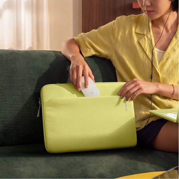 tomtoc-Light-A18-sleeve-pouzdro-13-MacBook-Neo-zlute