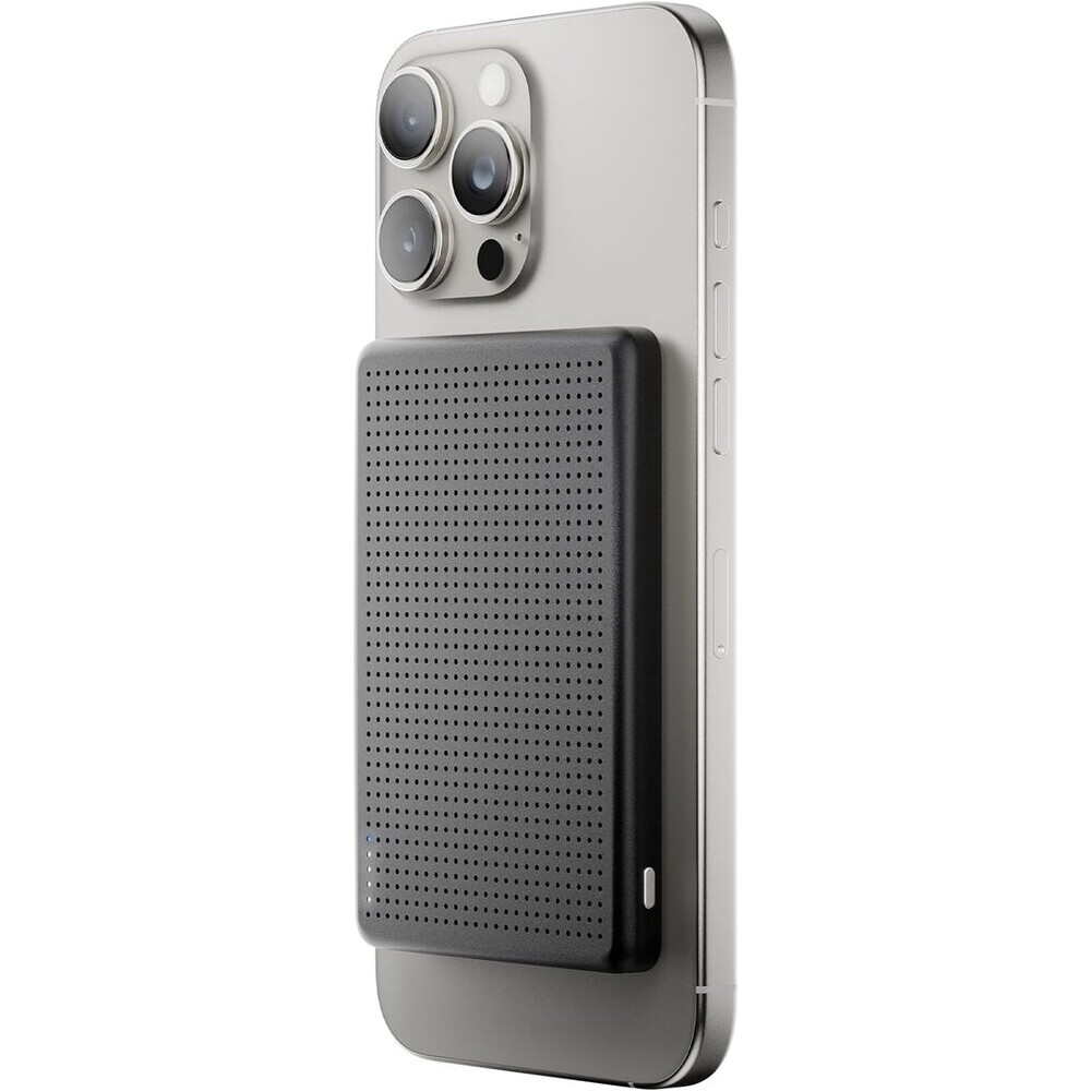 Native-Union-Active-MagSafe-powerbanka-5000mAh-cerna