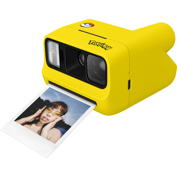 Polaroid-Go-Gen-3-Pokemon-Edition-Pikachu