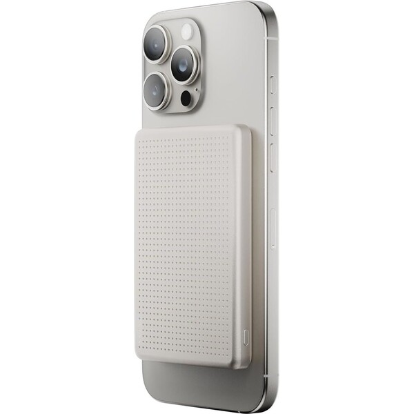 Native-Union-Active-MagSafe-powerbanka-5000mAh-stribrna
