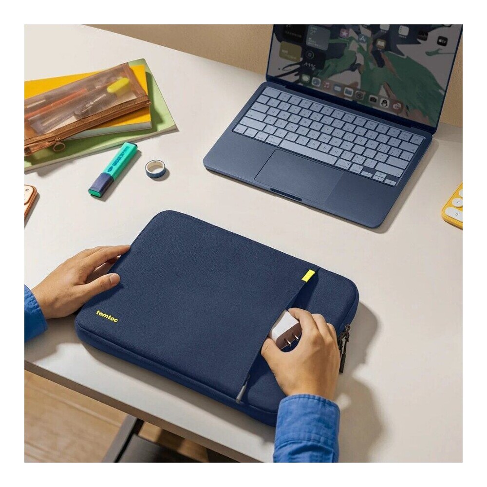 tomtoc-Defender-A13-sleeve-pouzdro-13-MacBook-Neo-tmave-modre