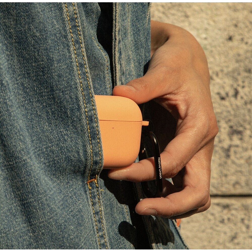 Native-Union-Active-Case-pouzdro-pro-AirPods-4-apricot