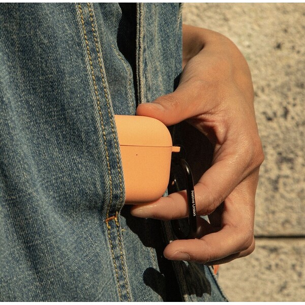 Native-Union-Active-Case-pouzdro-pro-AirPods-4-apricot