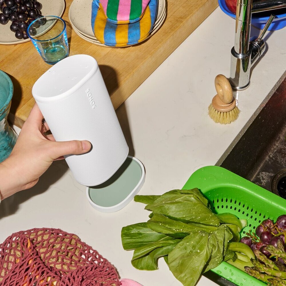 Sonos-Play-bluetooth-reproduktor-bily