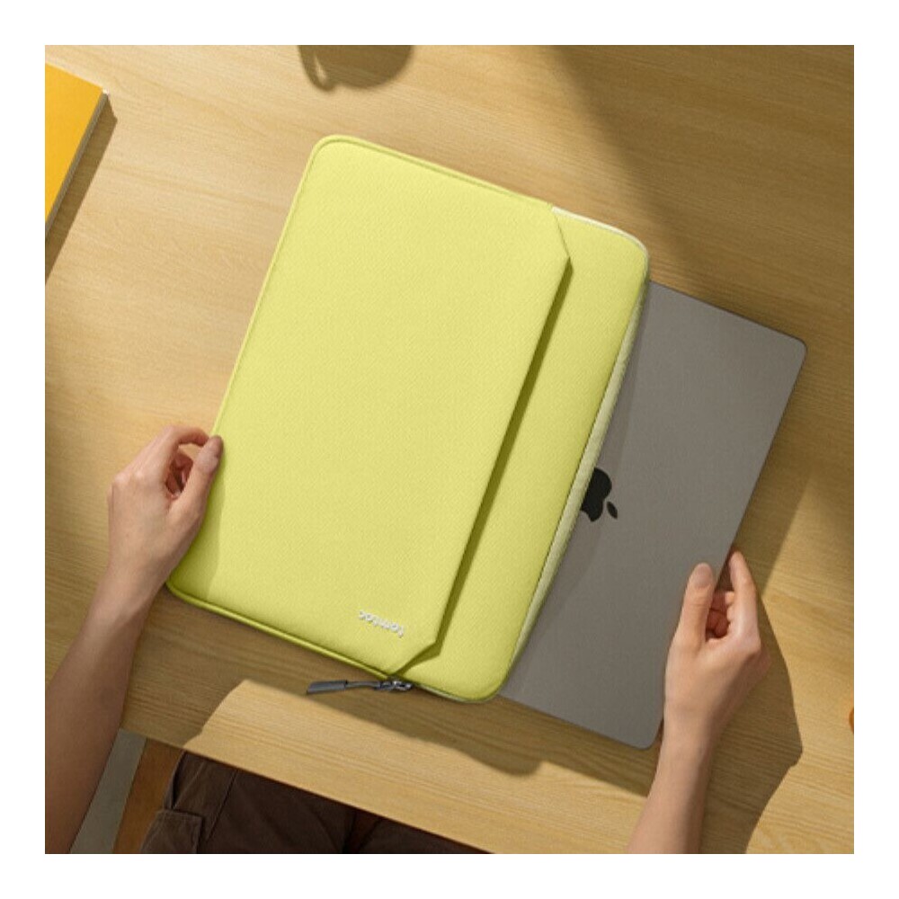 tomtoc-Light-A18-sleeve-pouzdro-13-MacBook-Neo-zlute