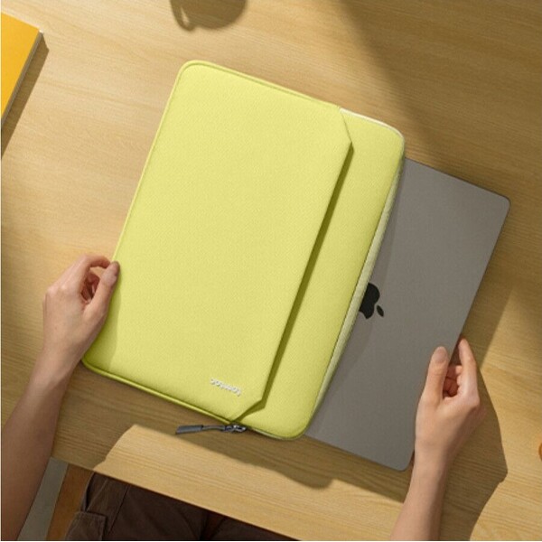 tomtoc-Light-A18-sleeve-pouzdro-13-MacBook-Neo-zlute