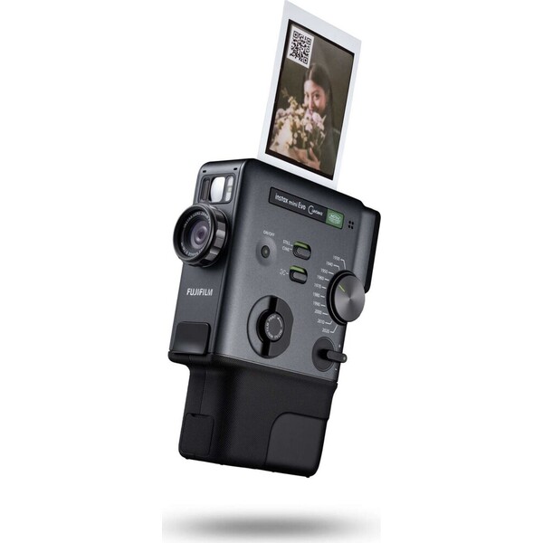 Fujifilm-Instax-mini-Evo-Cinema-cerny
