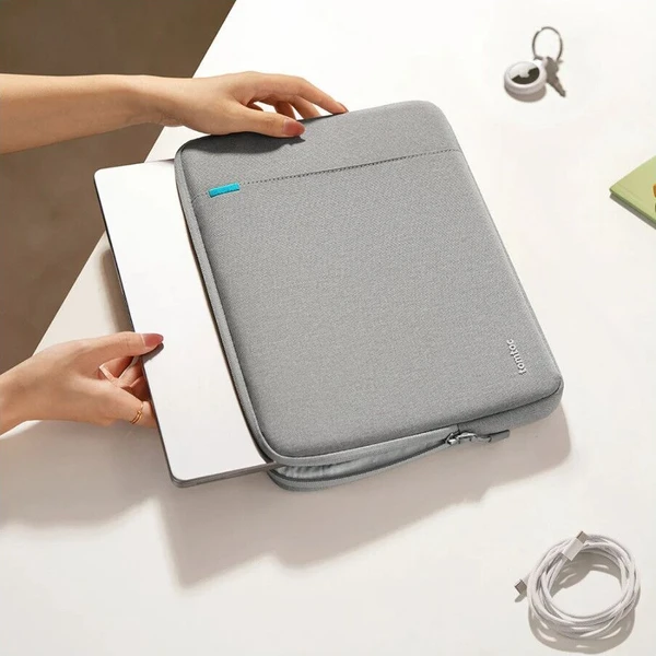 tomtoc-Defender-A13-sleeve-pouzdro-13-MacBook-Neo-sede