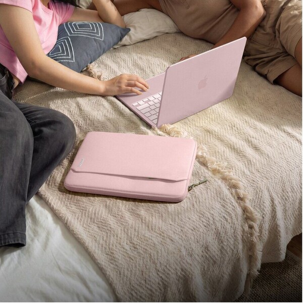 tomtoc-Light-A18-sleeve-pouzdro-13-MacBook-Neo-ruzove