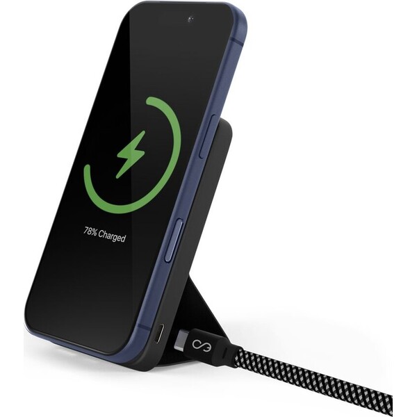 iWant-by-Epico-UltraPack-Stand-7000mAh-Mag-bezdratova-powerbanka-cerna