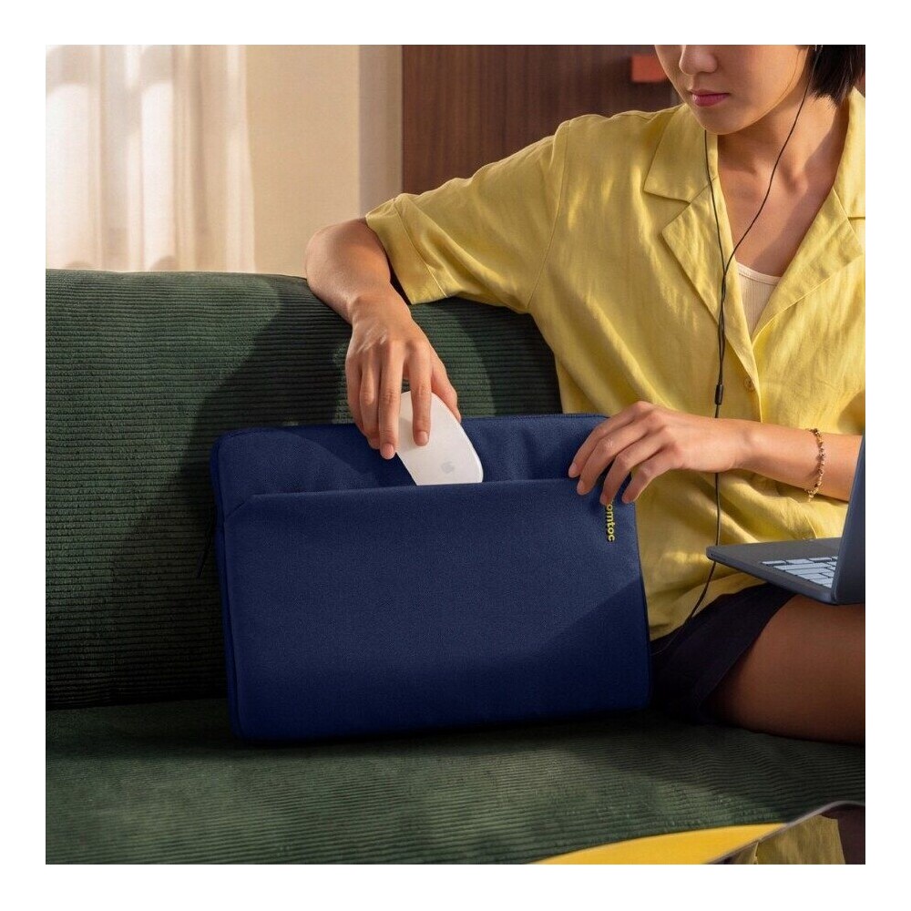 tomtoc-Light-A18-sleeve-pouzdro-13-MacBook-Neo-tmave-modre