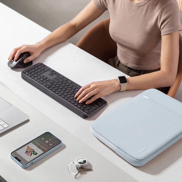 tomtoc-Defender-A13-sleeve-pouzdro-13-MacBook-Neo-svetle-modre