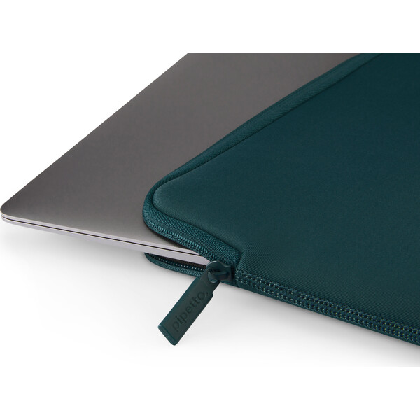 Pipetto-Classic-Fit-Sleeve-pouzdro-pro-MacBook-Neo-13-modrozelene