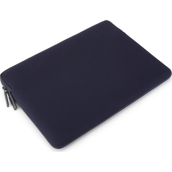 Pipetto-Classic-Fit-Sleeve-pouzdro-pro-MacBook-Neo-13-tmave-modre