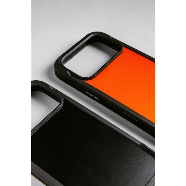 Nomad-Rugged-Case-MagSafe-kryt-iPhone-17-Pro-Max-Black