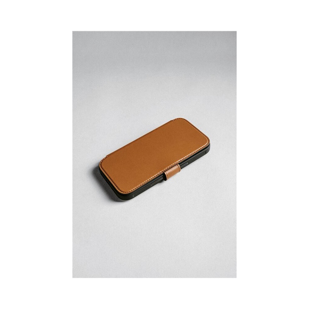 Nomad-Modern-Leather-Folio-MagSafe-kozene-pouzdro-iPhone-17-Pro-Max-English-Tan