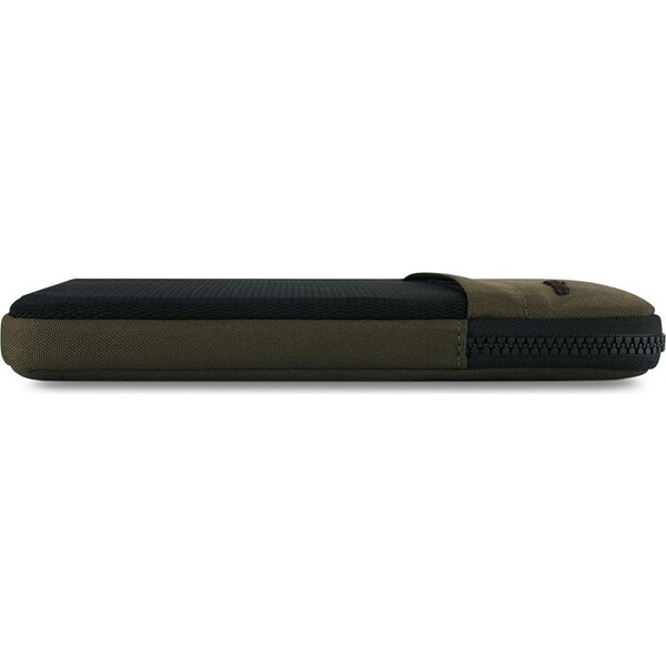 Pipetto-Expand-Sleeve-pouzdro-MacBook-Pro-14-MacBook-Air-13-6-tmave-zelene