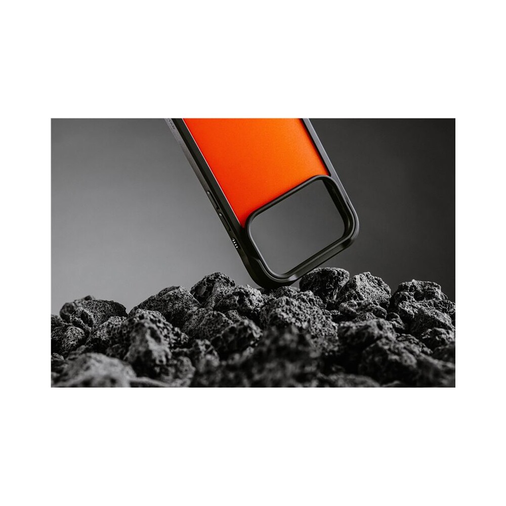 Nomad-Rugged-Case-MagSafe-kryt-iPhone-17-Pro-Ultra-Orange