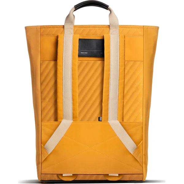 Native-Union-WFA-Backpack-batoh-ze-100-recyklovaneho-platna-kraft