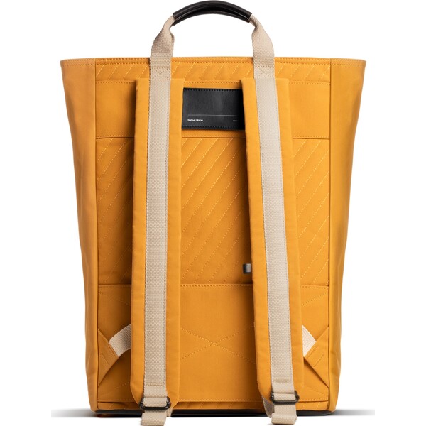 Native-Union-WFA-Backpack-batoh-ze-100-recyklovaneho-platna-kraft