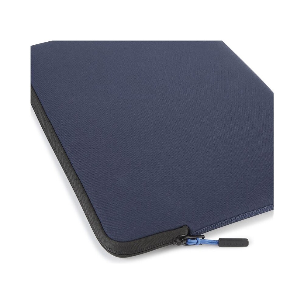 Pipetto-Classic-Fit-Sleeve-pouzdro-pro-MacBook-14-13-modre
